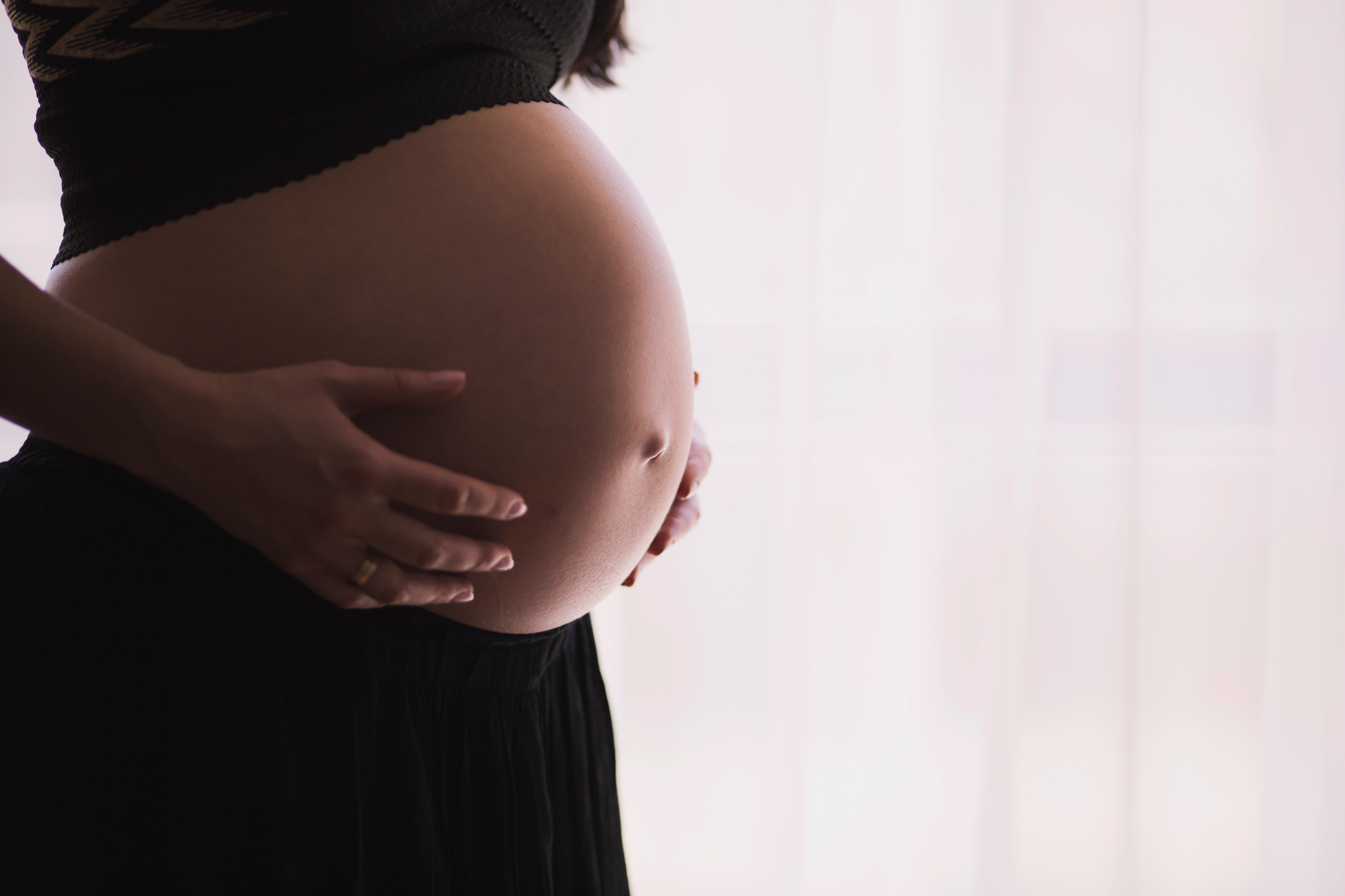 Pregnancy and Skincare: A Must-Read Guide for Expecting Mothers